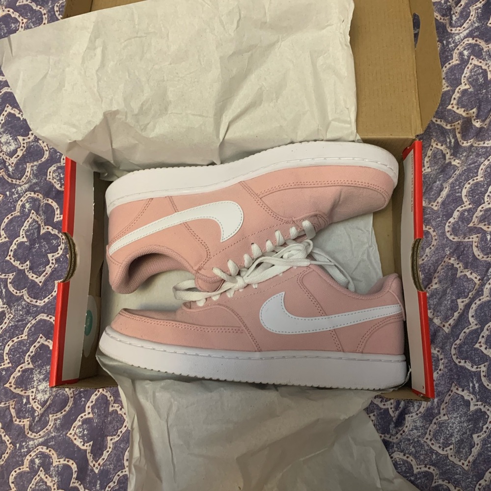 Nike Count Vision Lows